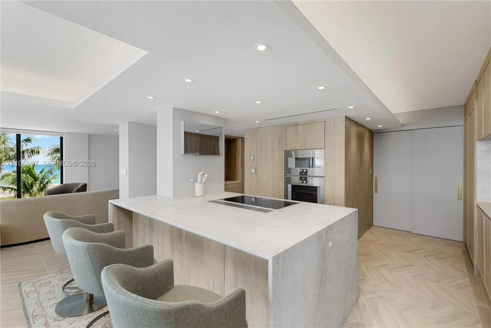 5845 Collins Ave, Miami Beach FL 33140