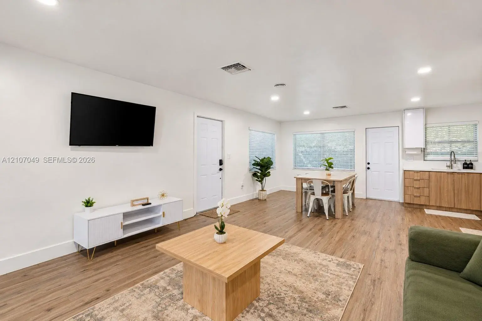 1009 NE 18th St, Fort Lauderdale FL 33305