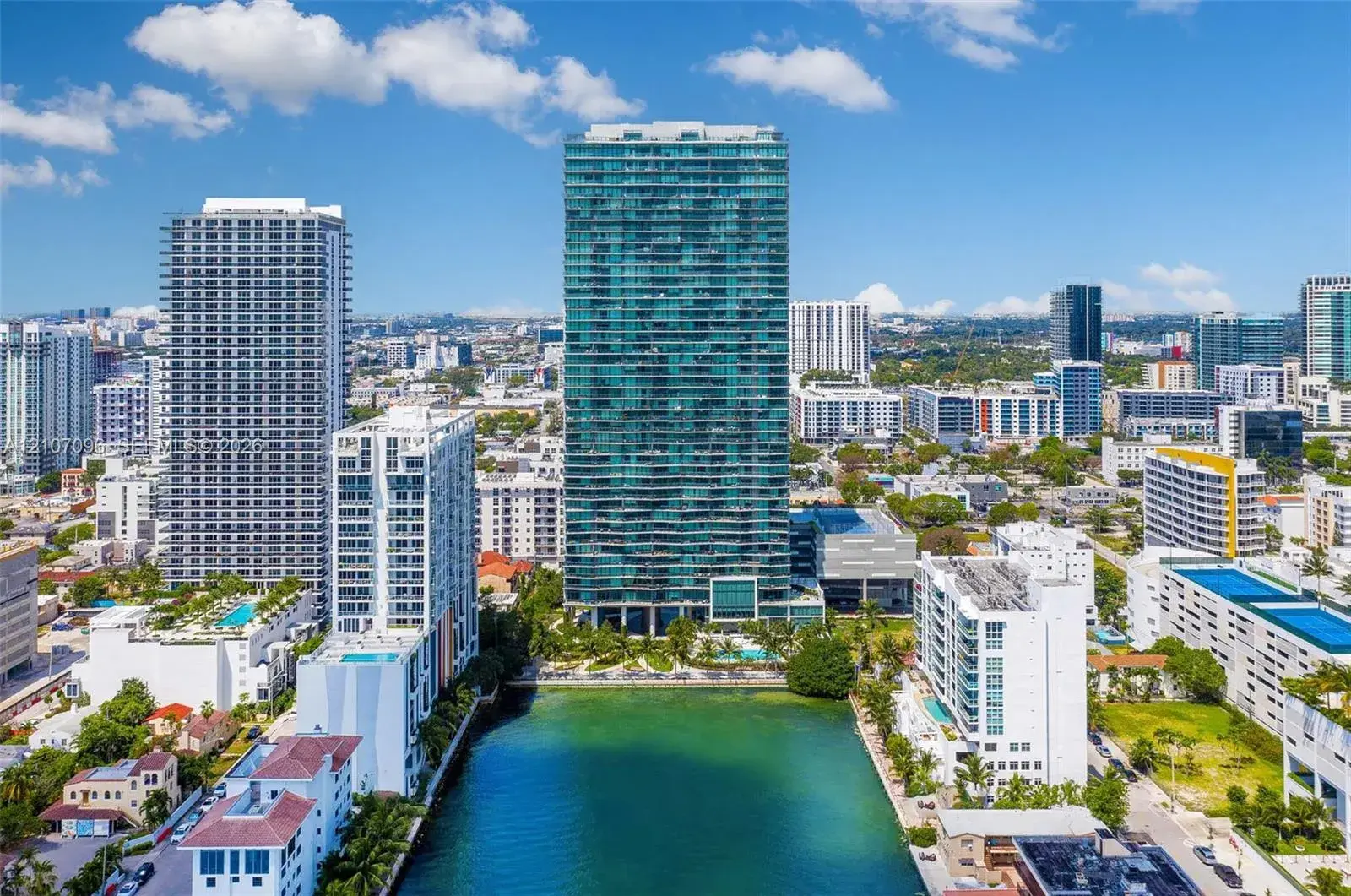 460 NE 28th St # 1801, Miami FL 33137