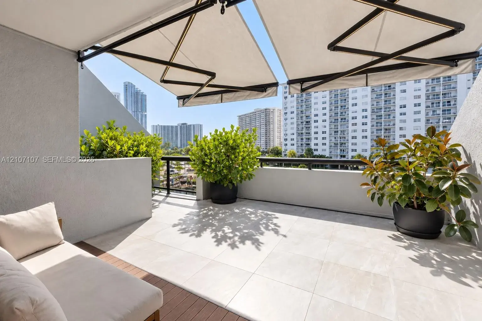 416 Poinciana Dr # 1722, Sunny Isles Beach FL 33160
