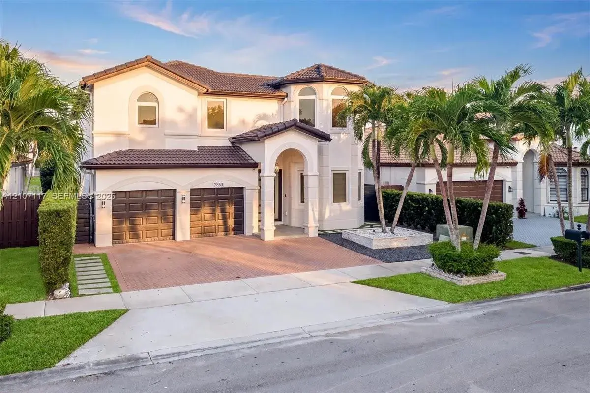 7863 NW 111th Ct, Doral FL 33178
