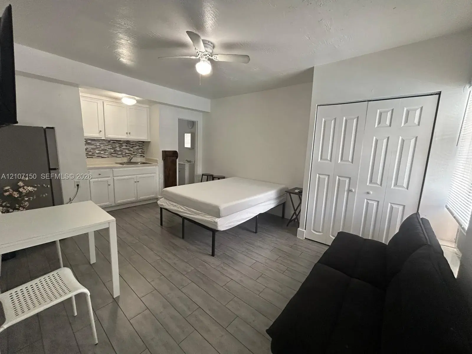 1843 Dewey St # 111, Hollywood FL 33020