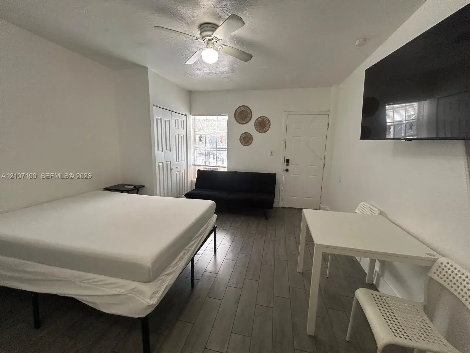 1843 Dewey St # 111, Hollywood FL 33020