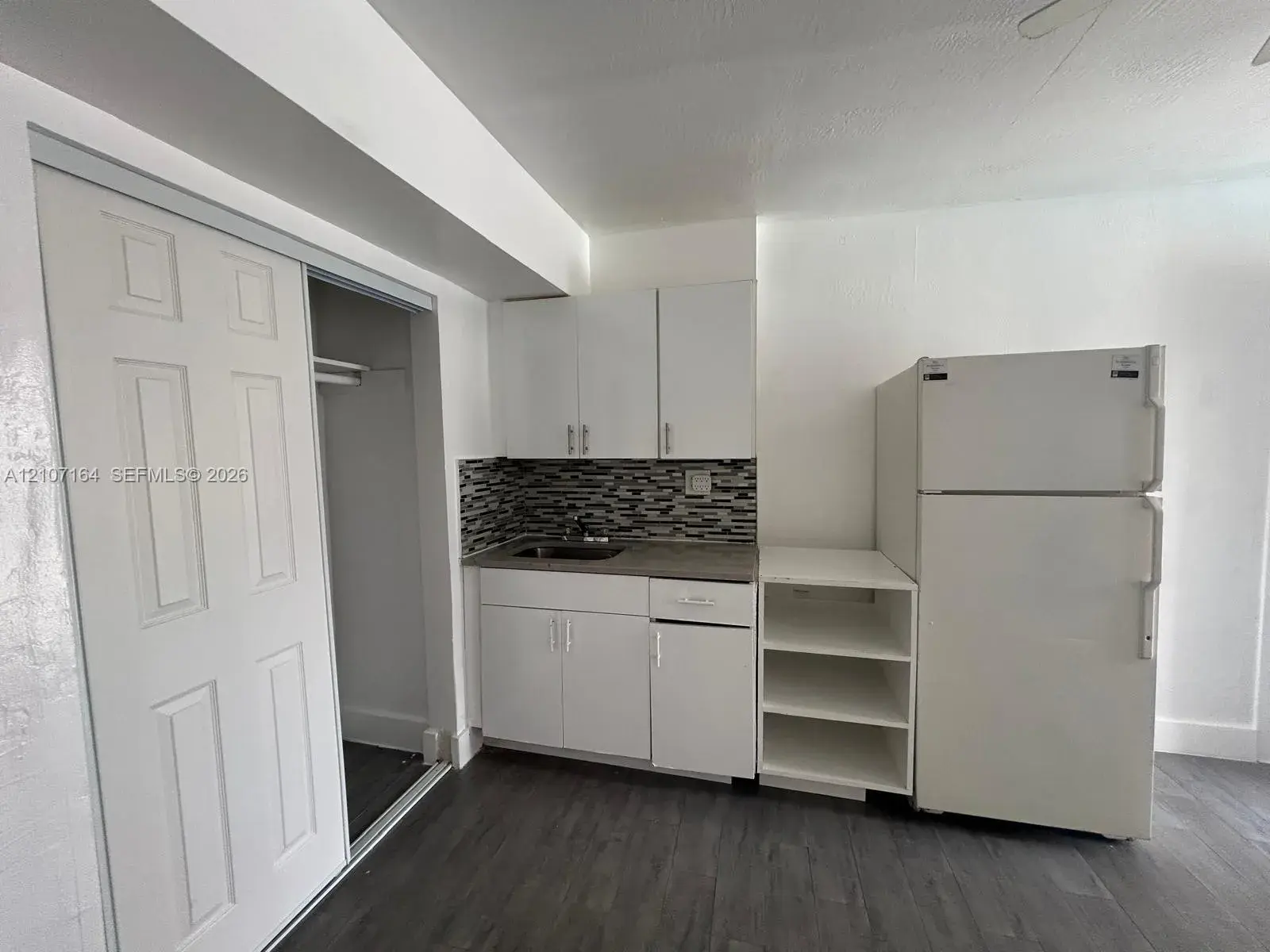 1843 Dewey St # 106, Hollywood FL 33020