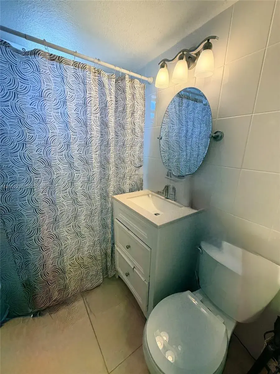 241 S Royal Poinciana Blvd # 205, Miami Springs FL 33166