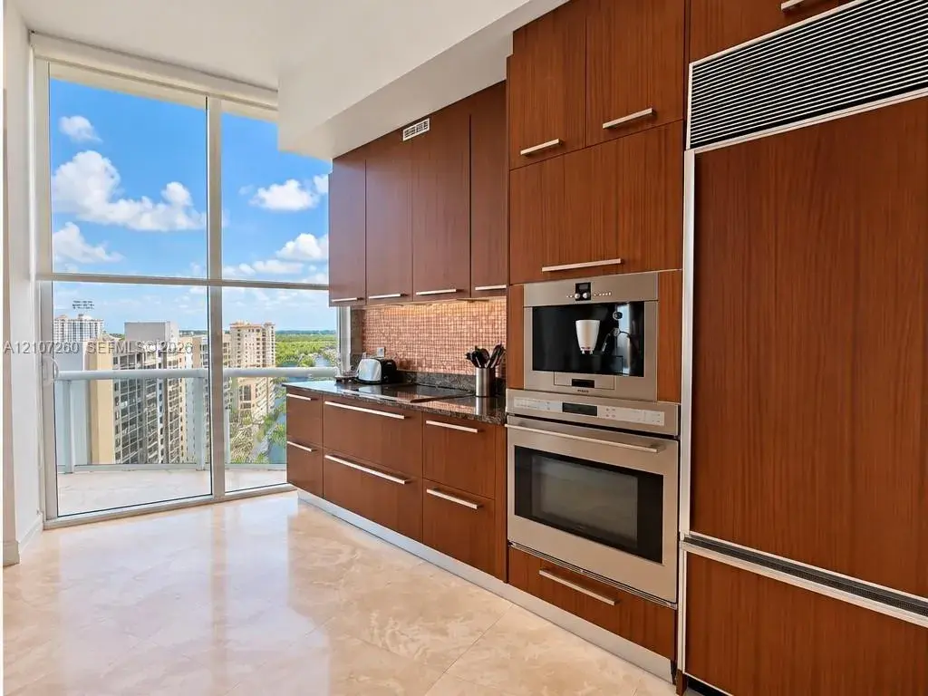 16001 Collins Ave # 1605, Sunny Isles Beach FL 33160