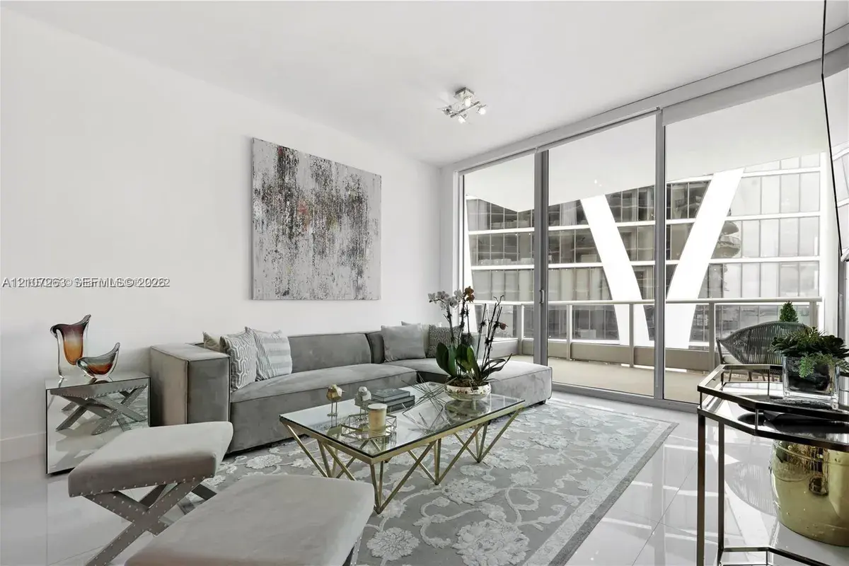 900 Biscayne Blvd # 4010, Miami FL 33132