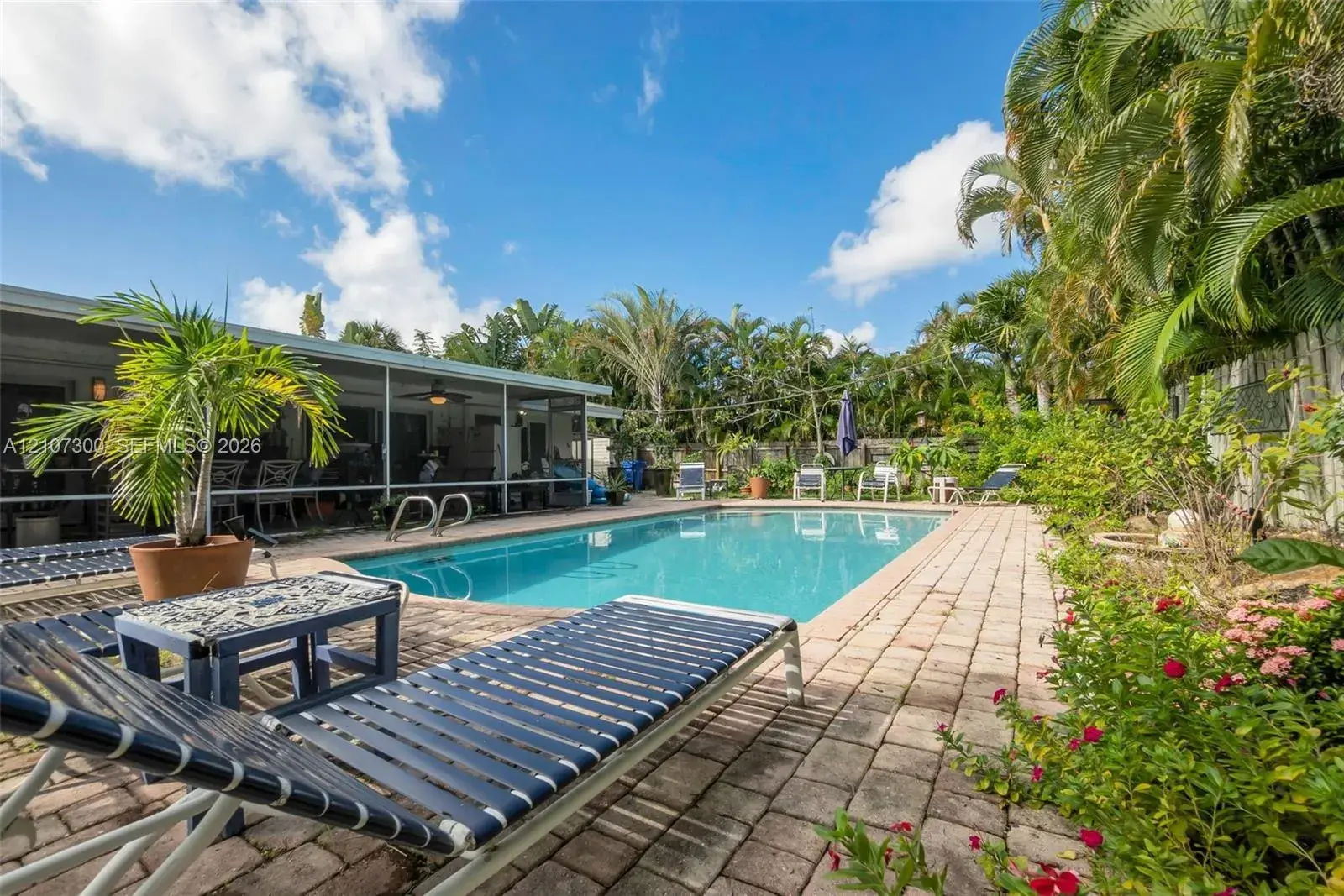 2051 NE 68th St, Fort Lauderdale FL 33308