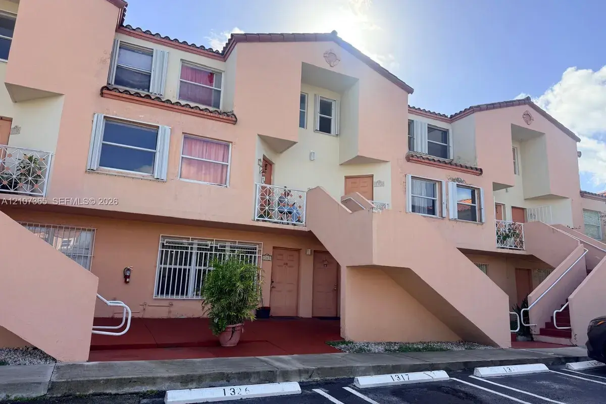 1313 NW 24th Ave # 1313, Miami FL 33125