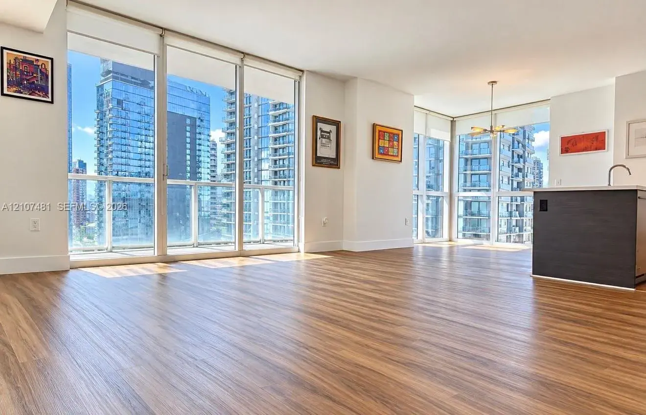 2 bedroom 2 bath Residential for sale at 55 SE 6th St # 2802, Miami FL 33131