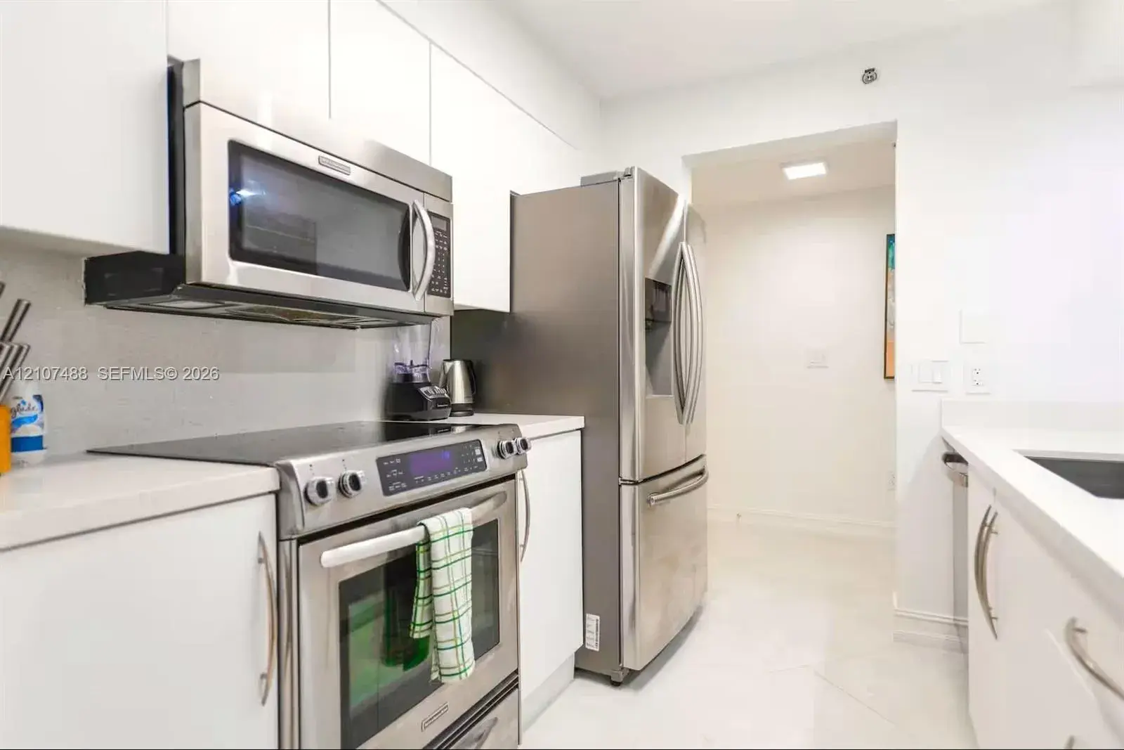 1200 Brickell Bay Dr # 2901, Miami FL 33131