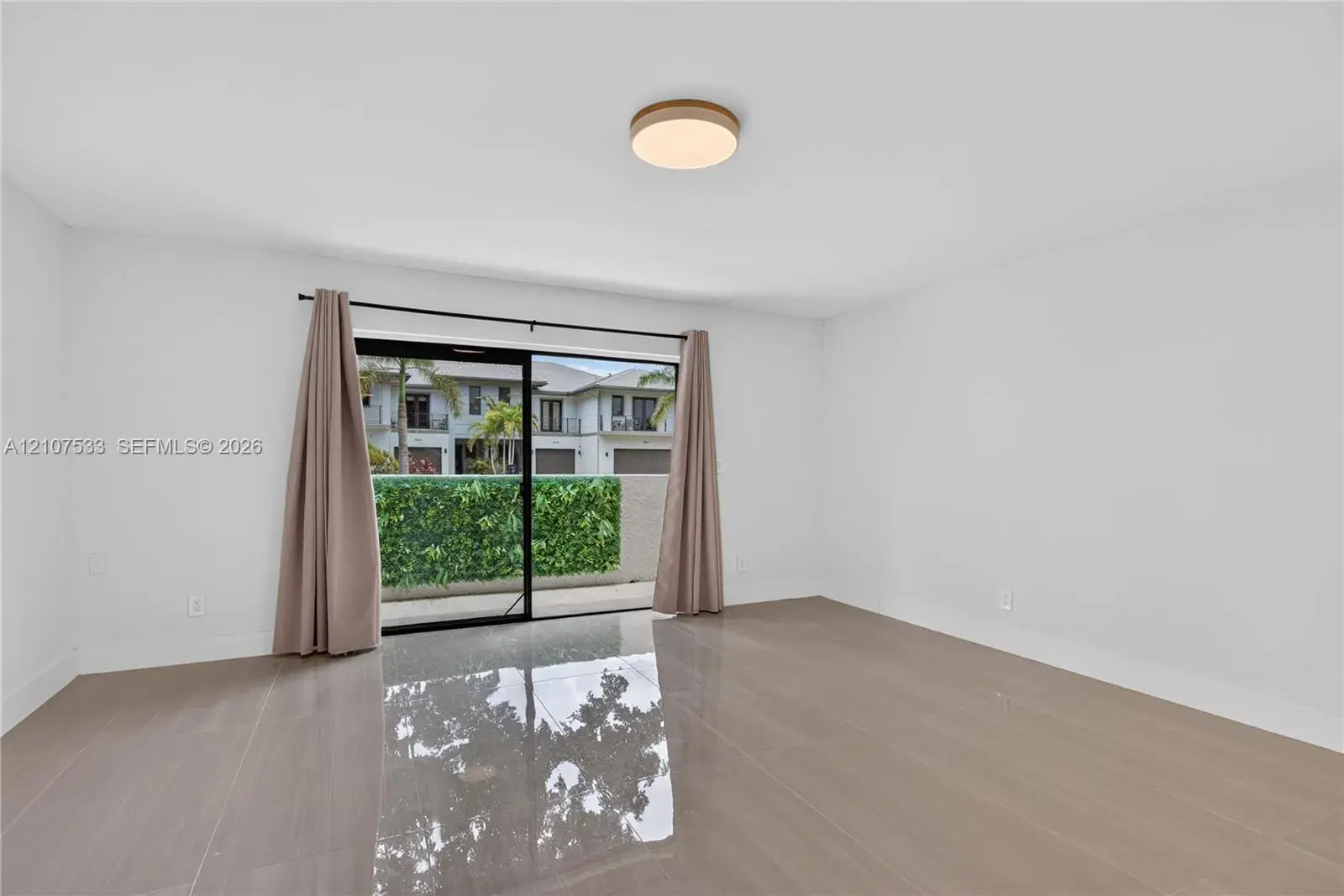 1939 Jefferson St # 201, Hollywood FL 33020