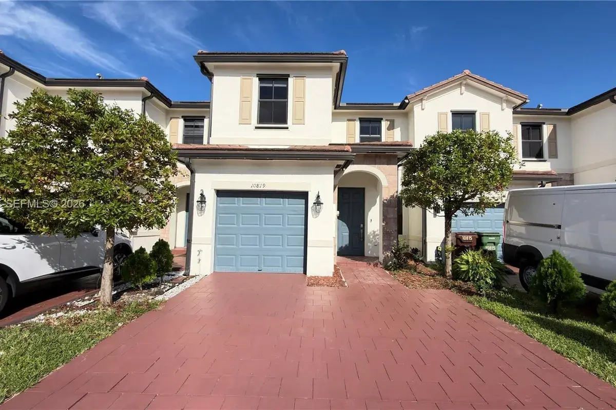 10819 W 33rd Ln, Hialeah FL 33018