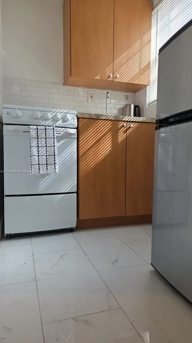 6431 Hayes St # 3, Hollywood FL 33024