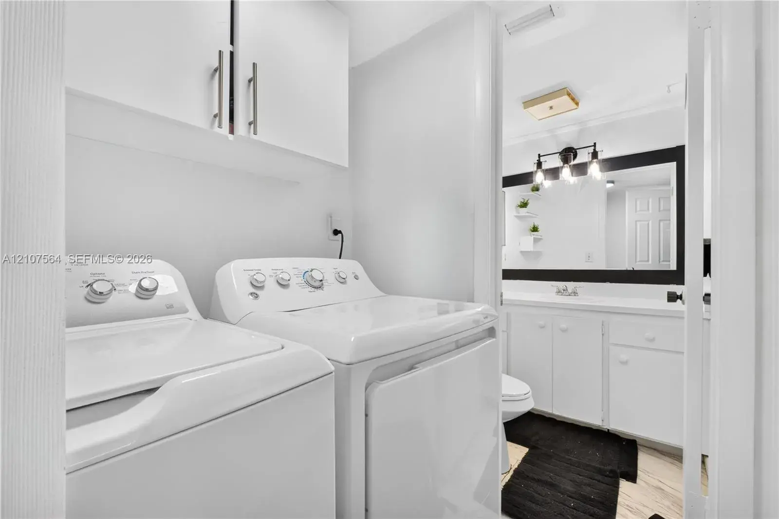 2185 White Pine Cir # B, Green Acres FL 33415