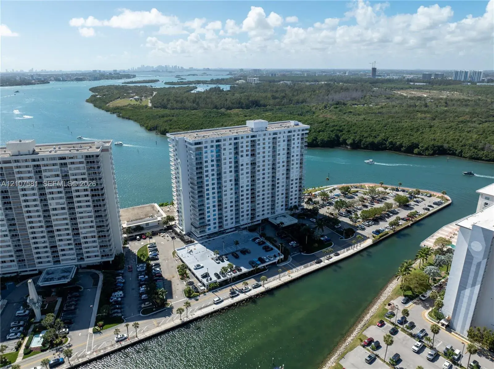 500 Bayview Dr # 1520, Sunny Isles Beach FL 33160