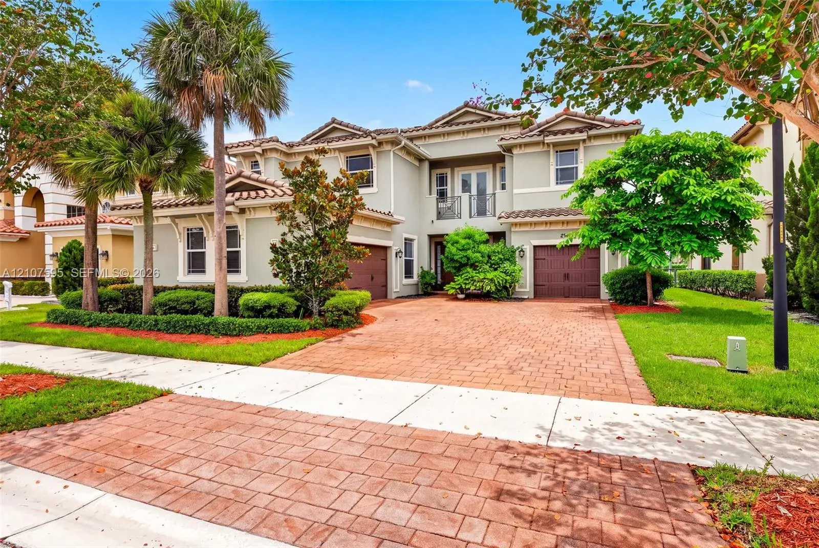 8960 Lakeview Pl, Parkland FL 33076