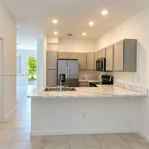 1088 NW 208th Ter, Miami Gardens FL 33169