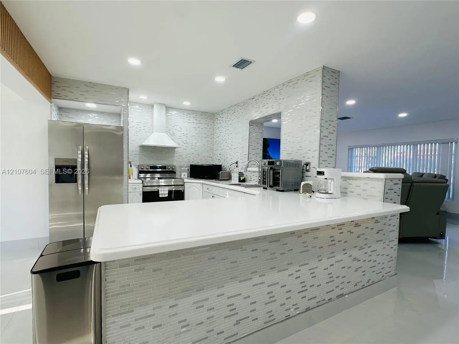 120 S 56th Ave, Hollywood FL 33023