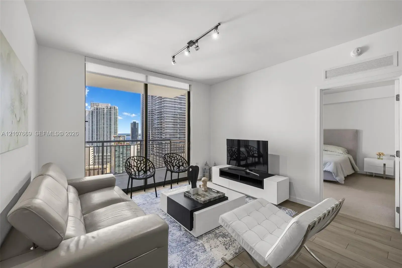 999 SW 1st Ave # 2611, Miami FL 33130