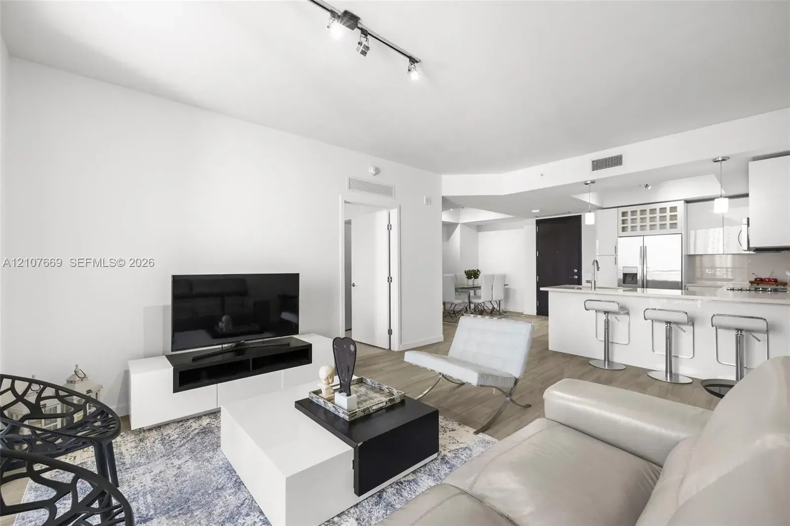 999 SW 1st Ave # 2611, Miami FL 33130