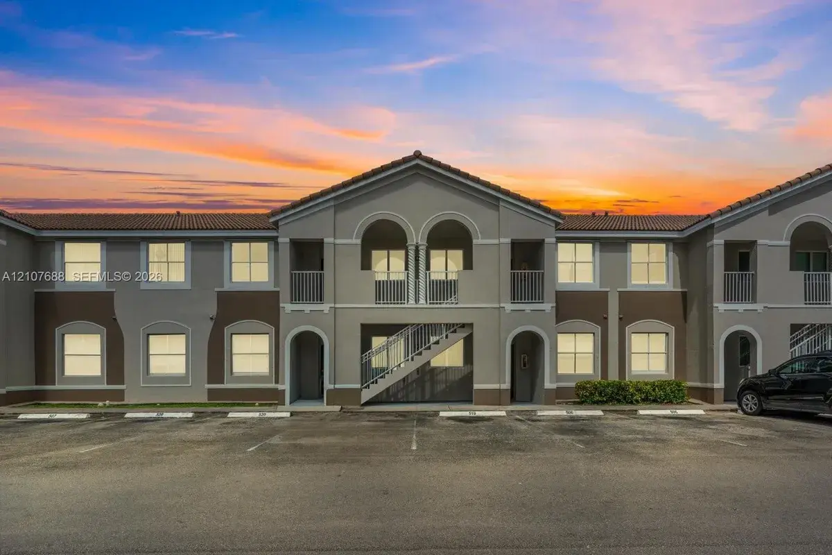 1677 SE 27th Ct # 202, Homestead FL 33035