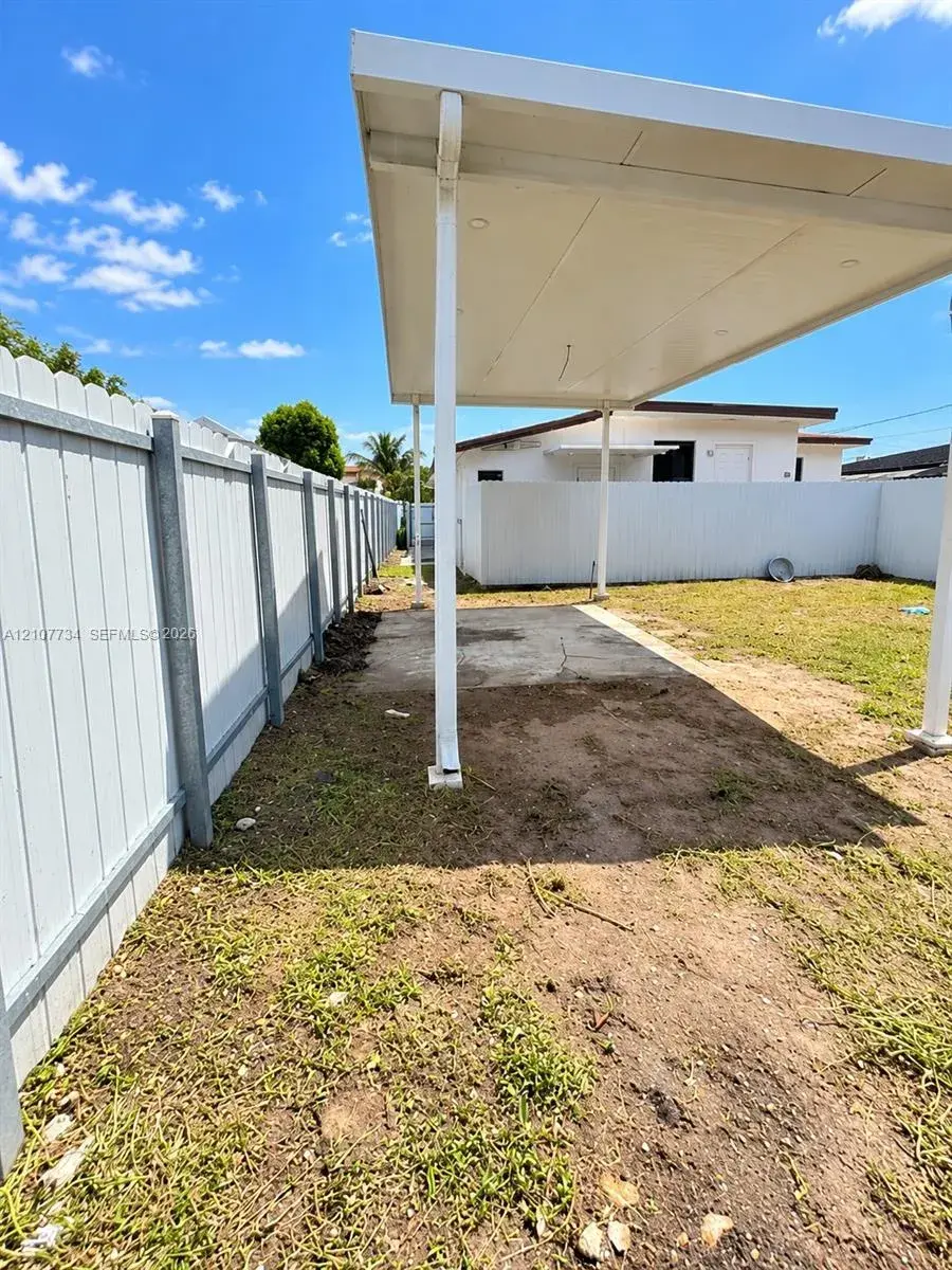 3080 NW 48th Ter, Miami FL 33142