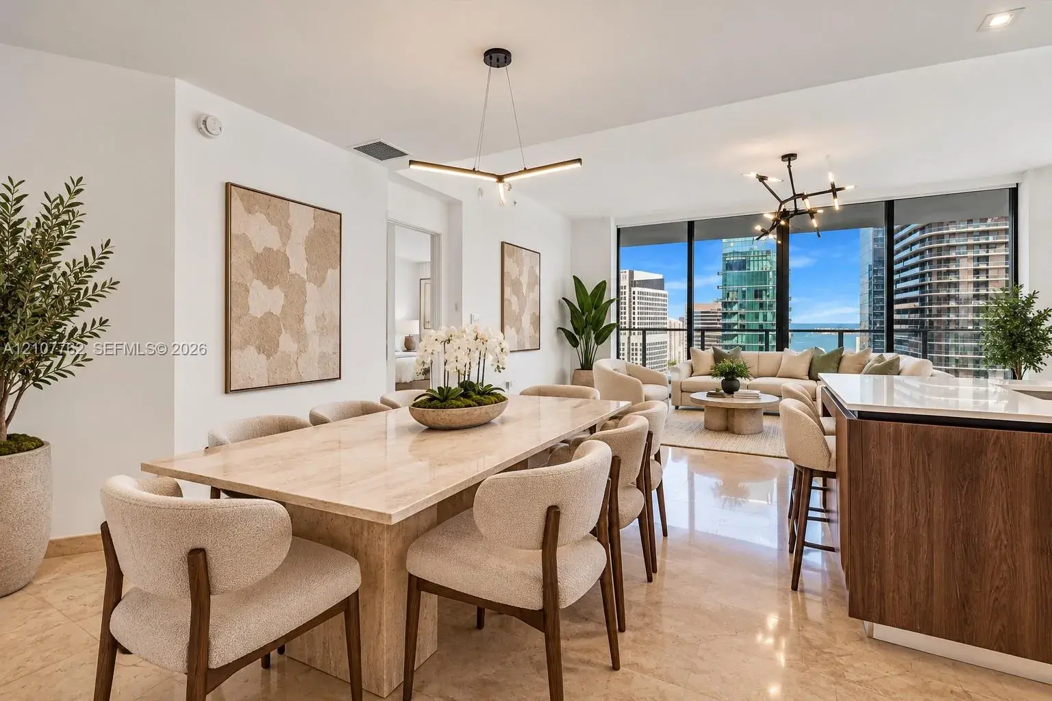 88 SW 7th St # 3401, Miami FL 33130
