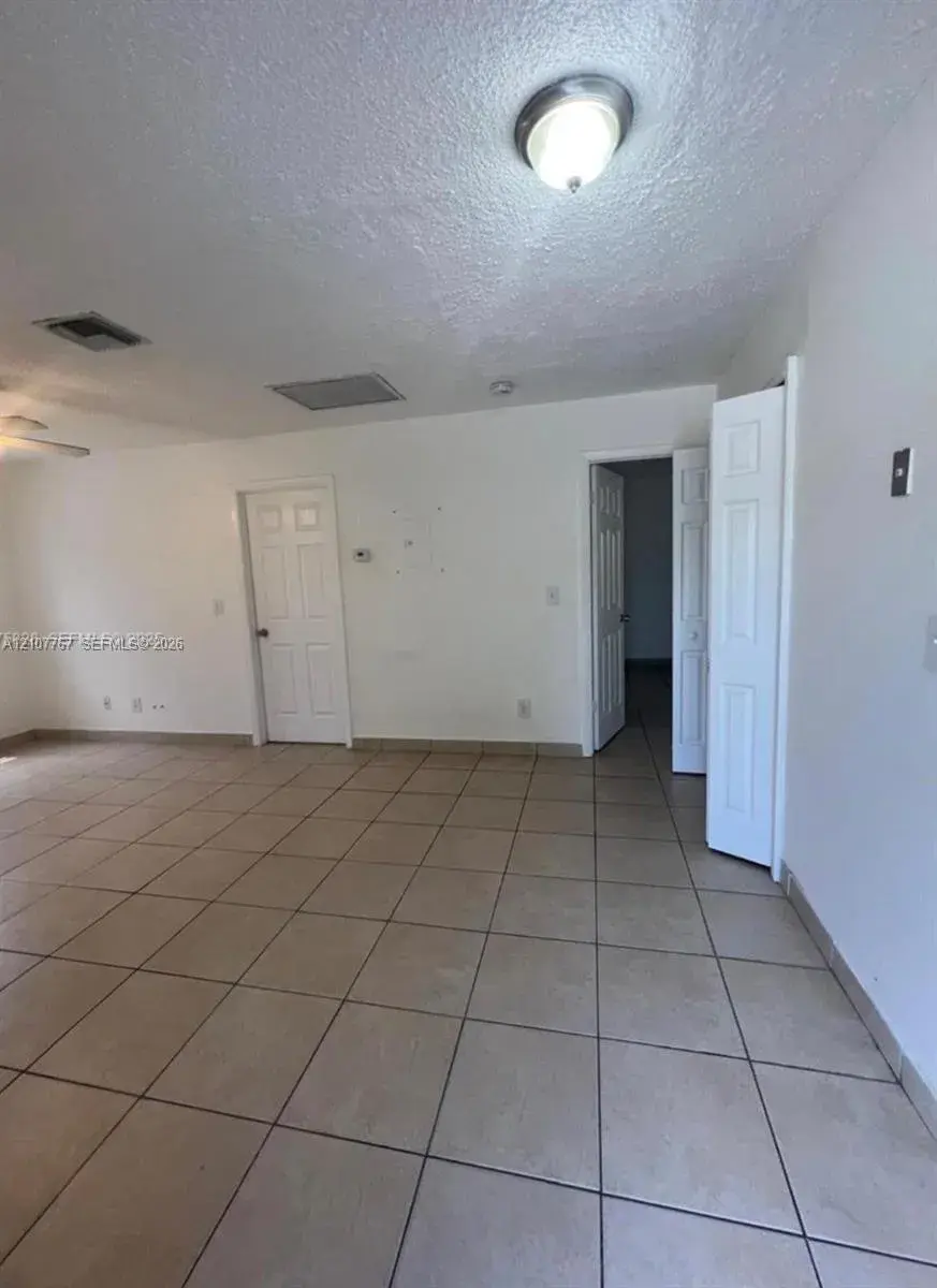 1670 Harding St # b, Hollywood FL 33020