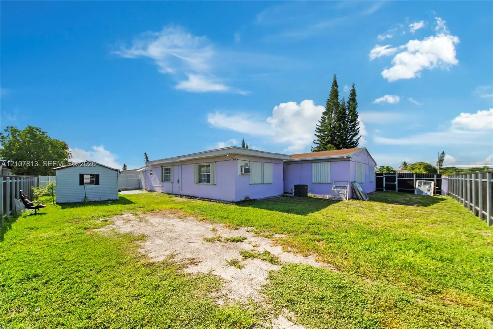 2461 NW 208th St, Miami Gardens FL 33056