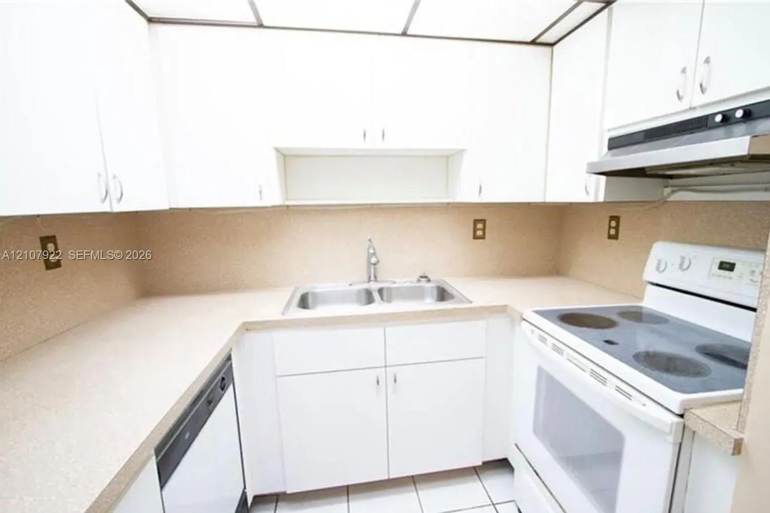 17878 N Bay Rd # 206, Sunny Isles Beach FL 33160