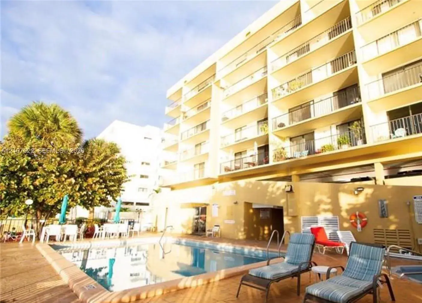 17878 N Bay Rd # 206, Sunny Isles Beach FL 33160
