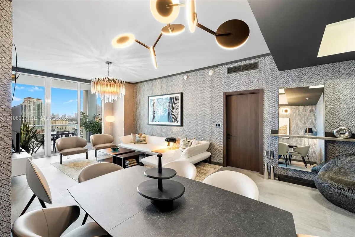 50 S Pointe Dr # 1805, Miami Beach FL 33139