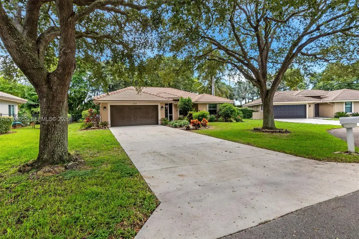 6554 NW 45th Way, Coconut Creek FL 33073