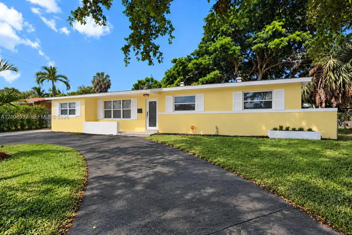 3621 NW 6th Pl, Lauderhill FL 33311