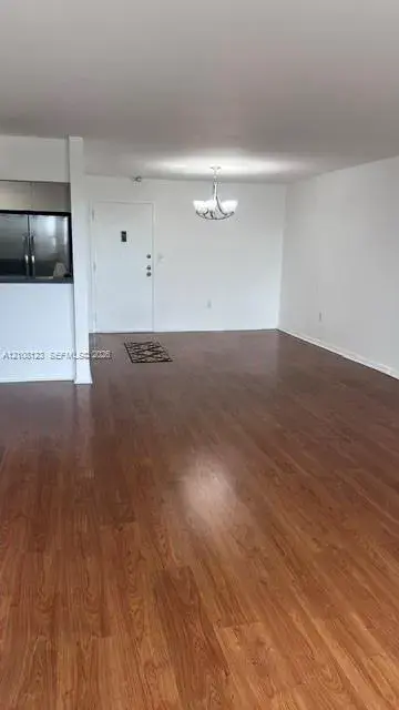 9682 Fontainebleau Blvd # 709, Miami FL 33172
