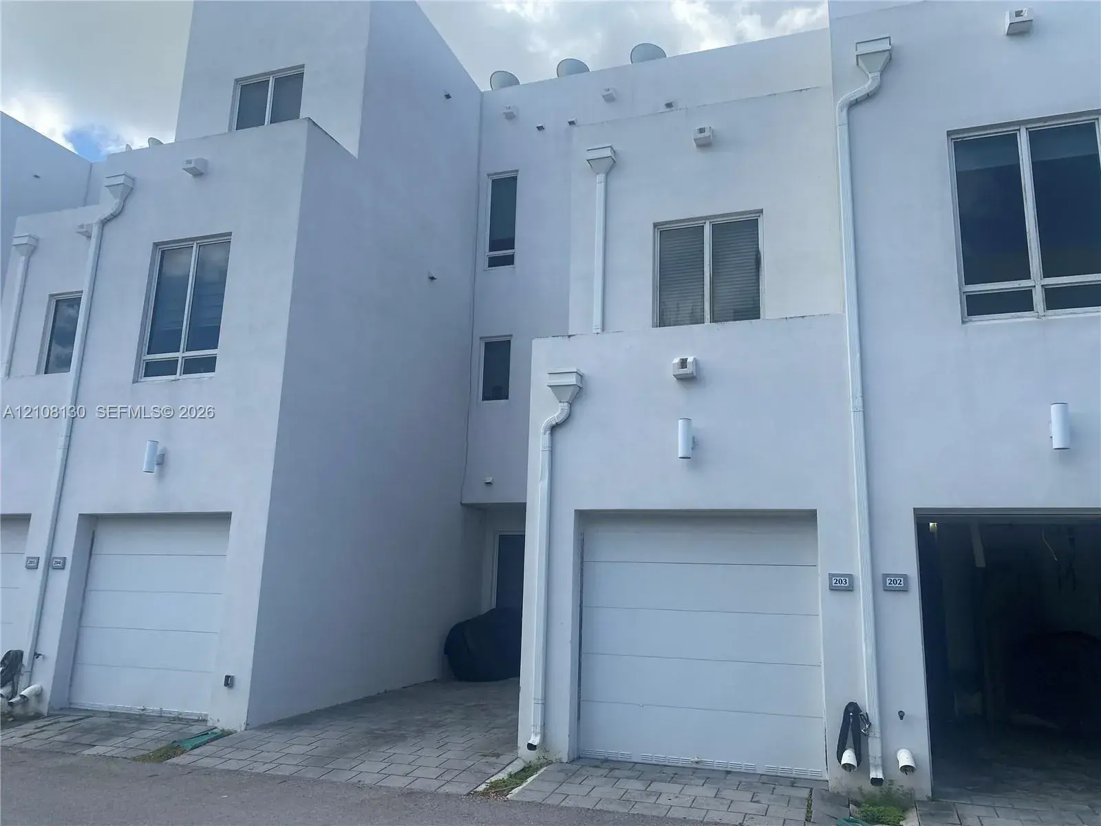 10305 NW 63rd Ter # 203, Doral FL 33178