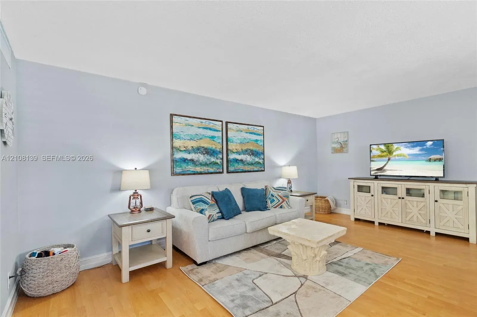 2424 NE 9th St # 207, Fort Lauderdale FL 33304