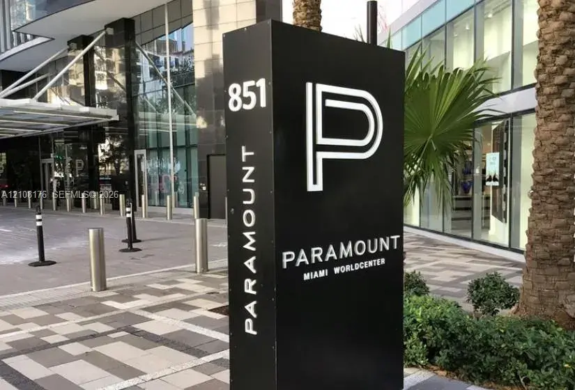 851 NE 1st Ave # 4008, Miami FL 33132