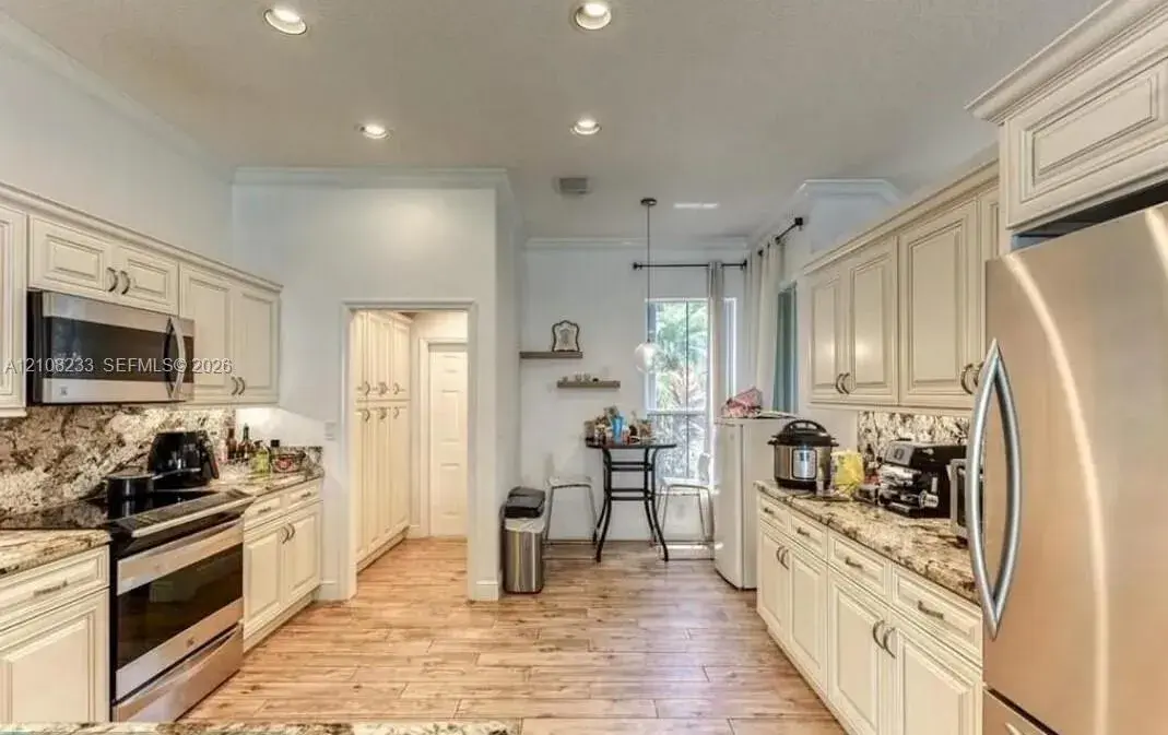 5333 SW 34th Ave, Hollywood FL 33312
