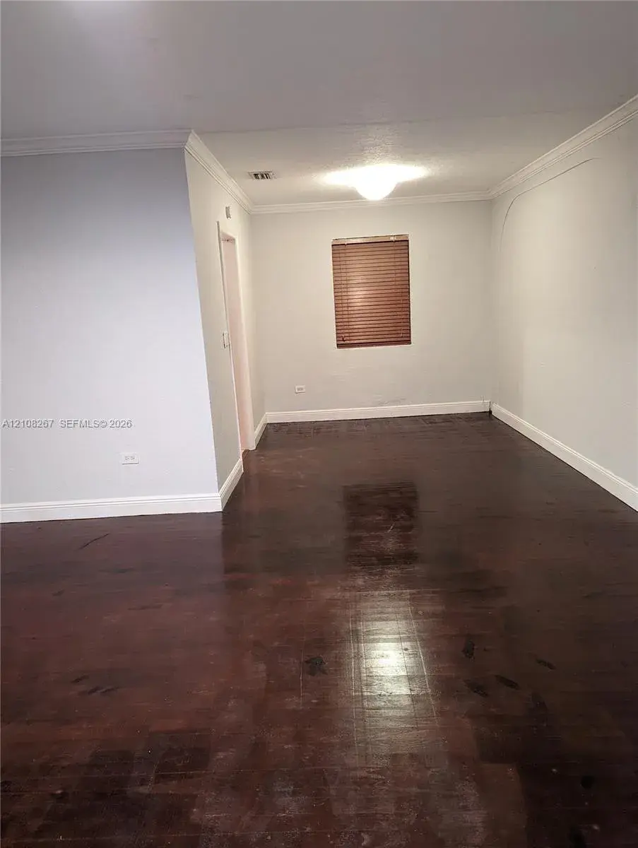 7757 Crespi Blvd, Miami Beach FL 33141