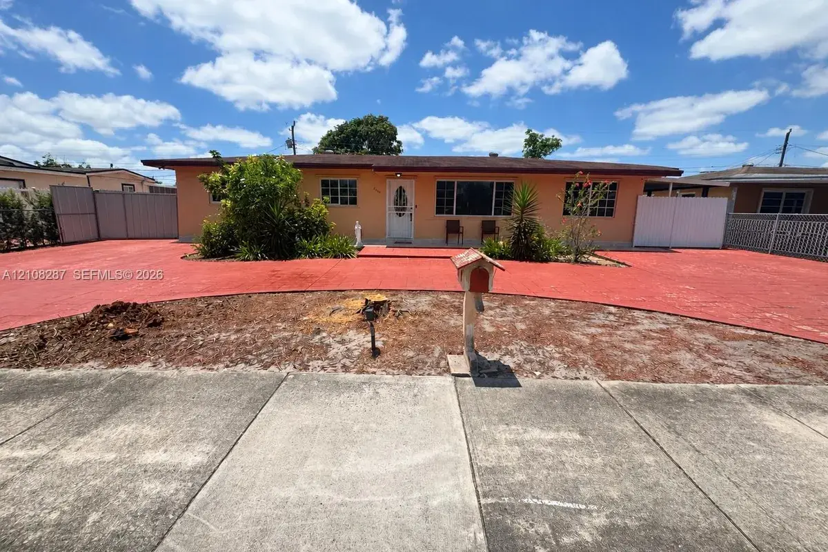 5350 NW 183rd St, Miami Gardens FL 33055