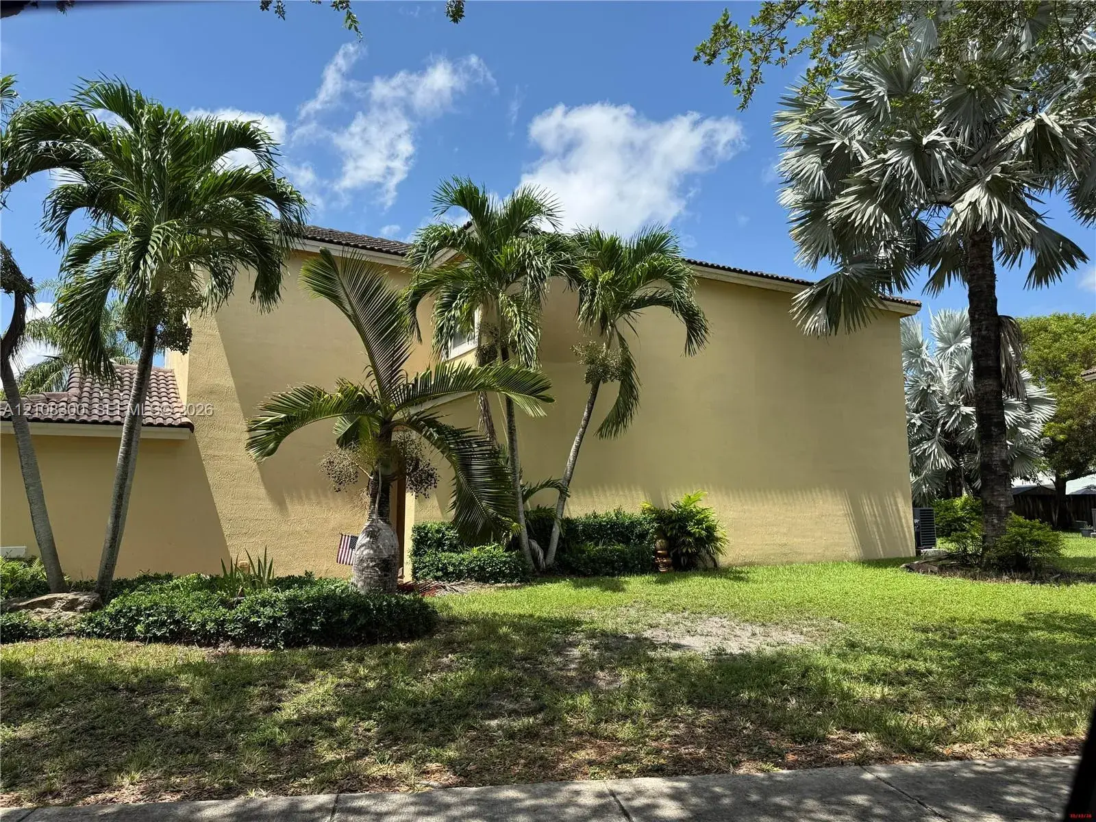 1481 SE 18th Ter, Homestead FL 33035