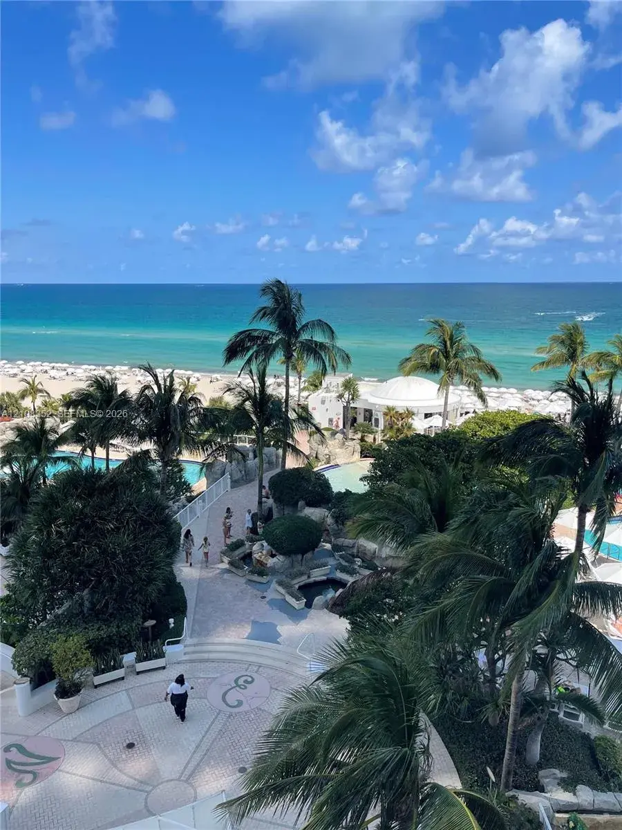 18001 Collins Ave # 907, Sunny Isles Beach FL 33160