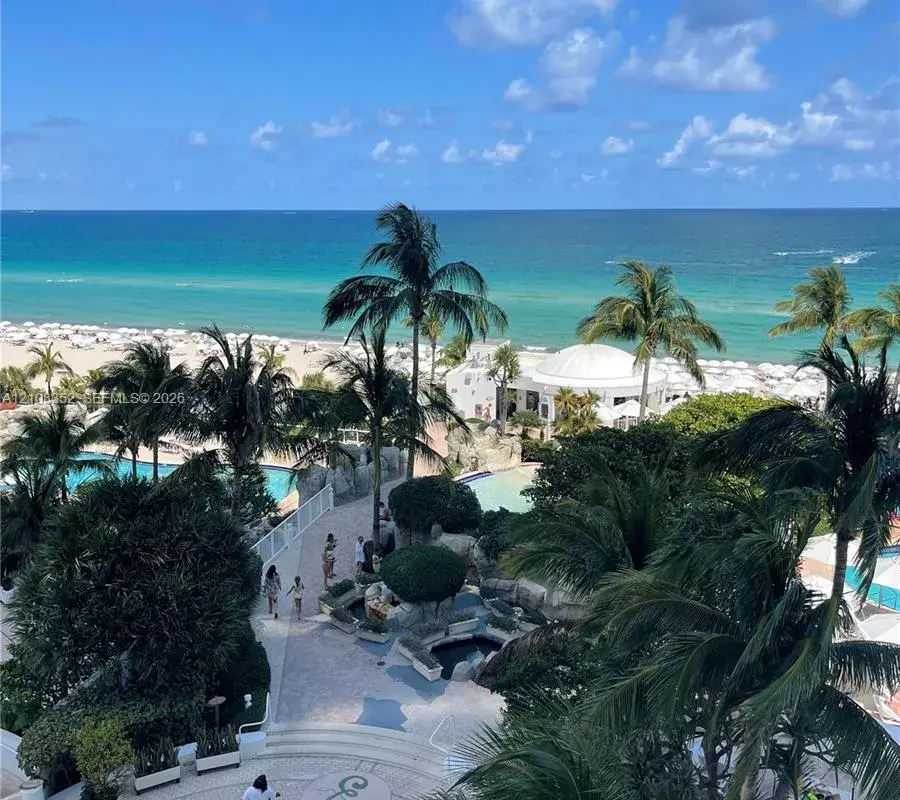 18001 Collins Ave # 907, Sunny Isles Beach FL 33160