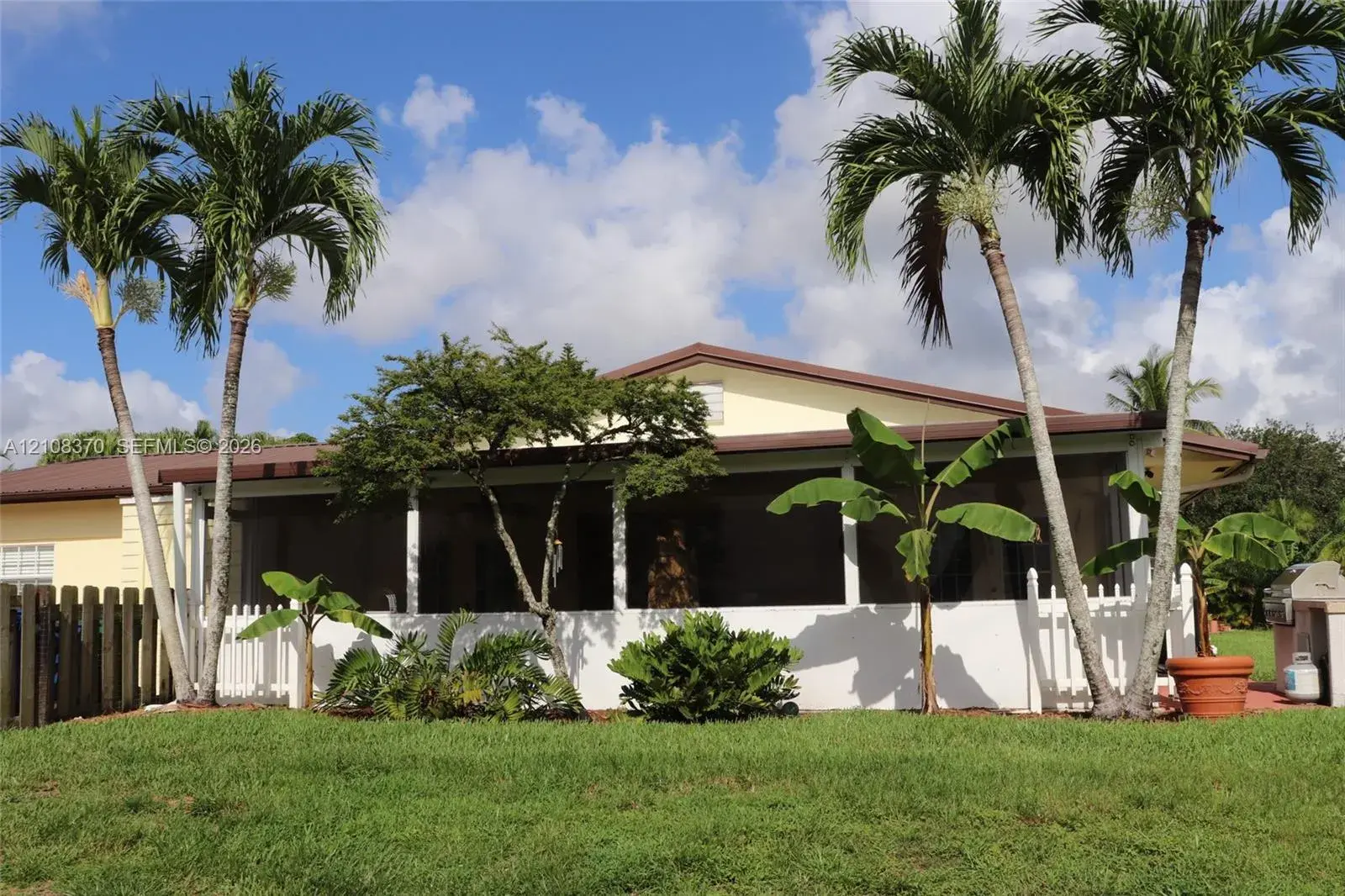 18901 SW 63rd St, Southwest Ranches FL 33332
