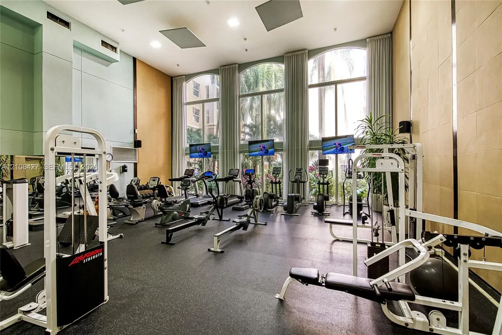 17150 N Bay Rd # 2201, Sunny Isles Beach FL 33160