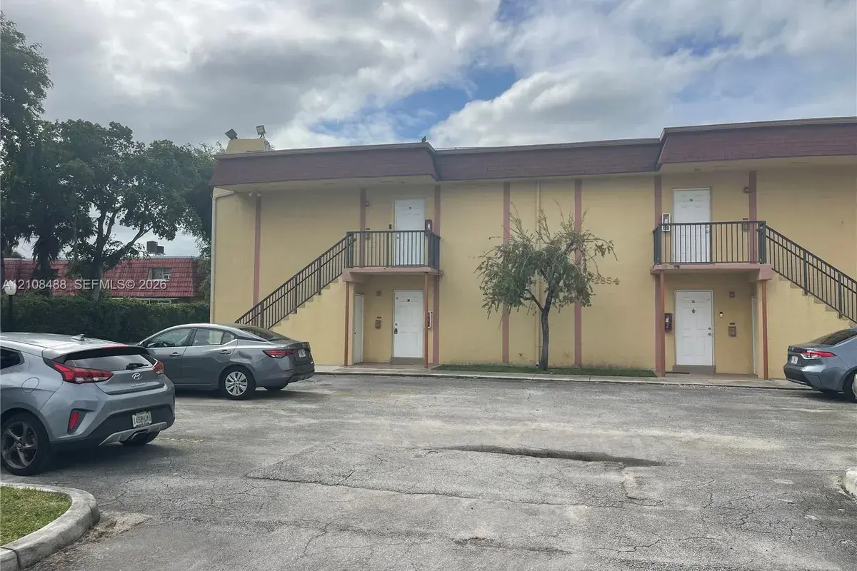 2854 NW 55th Ave # 1B, Lauderhill FL 33313
