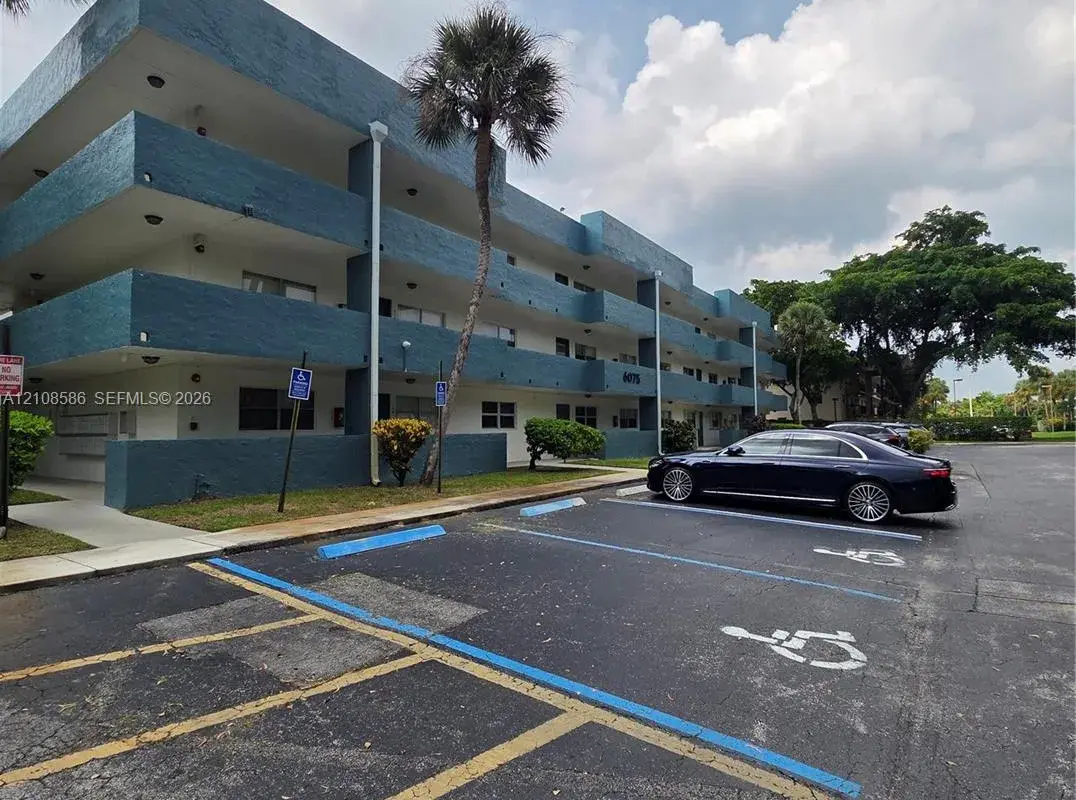 6075 N Sabal Palm Blvd # 110, Tamarac FL 33319