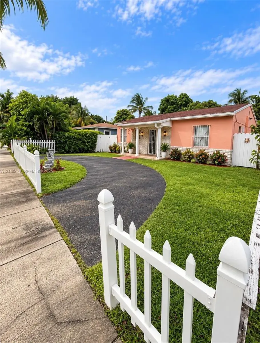 971 NE 156th Ter, North Miami Beach FL 33162